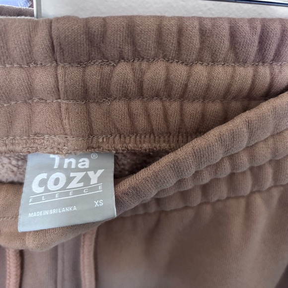 TNA Cozy Fleece Tan Sweatpants - Picture 3 of 7